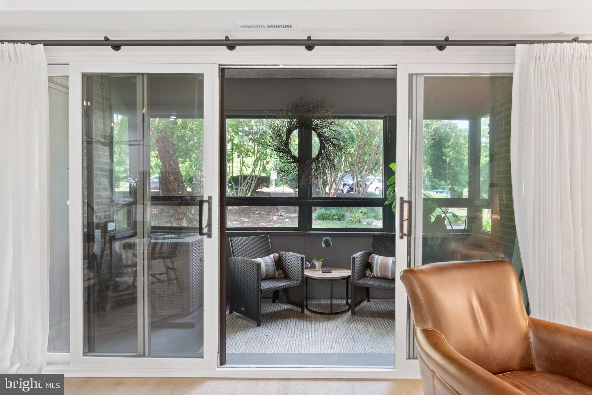 MARINERS COVE - Residential