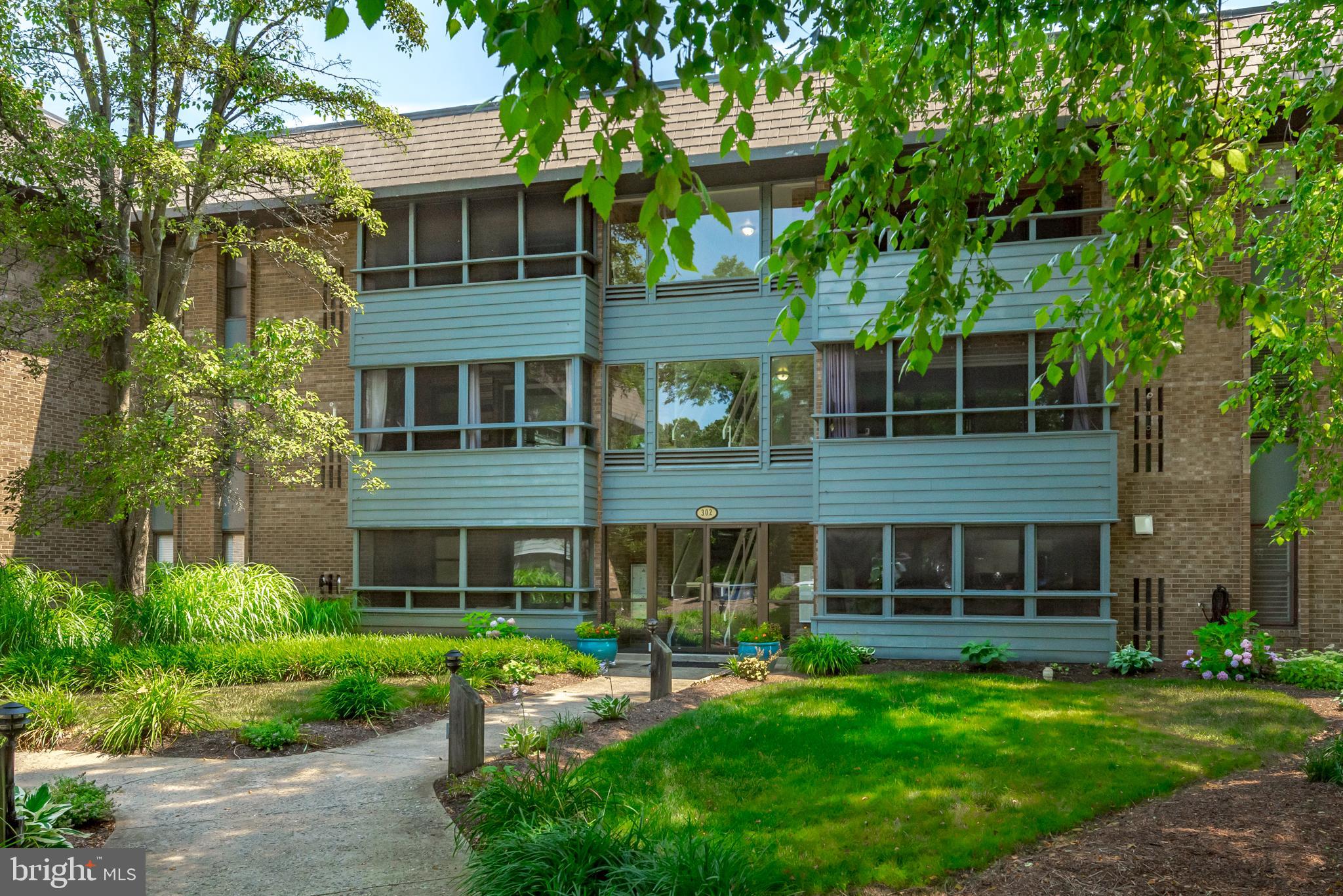 MARINERS COVE - Residential