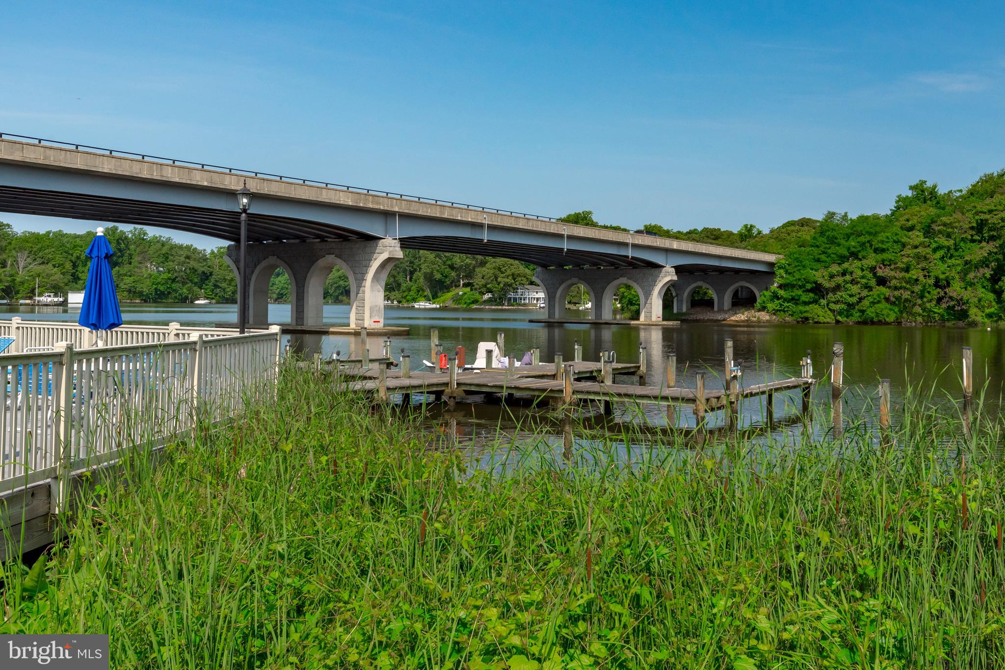 MARINERS COVE - Residential