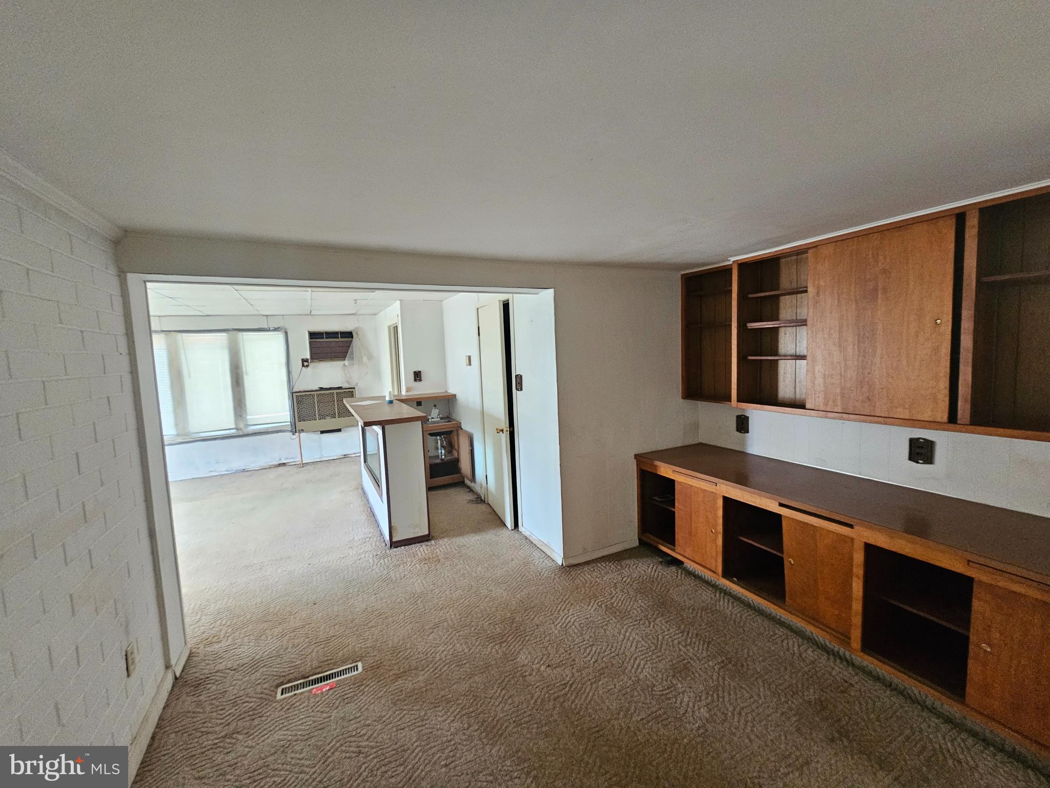 8TH WARD - Residential