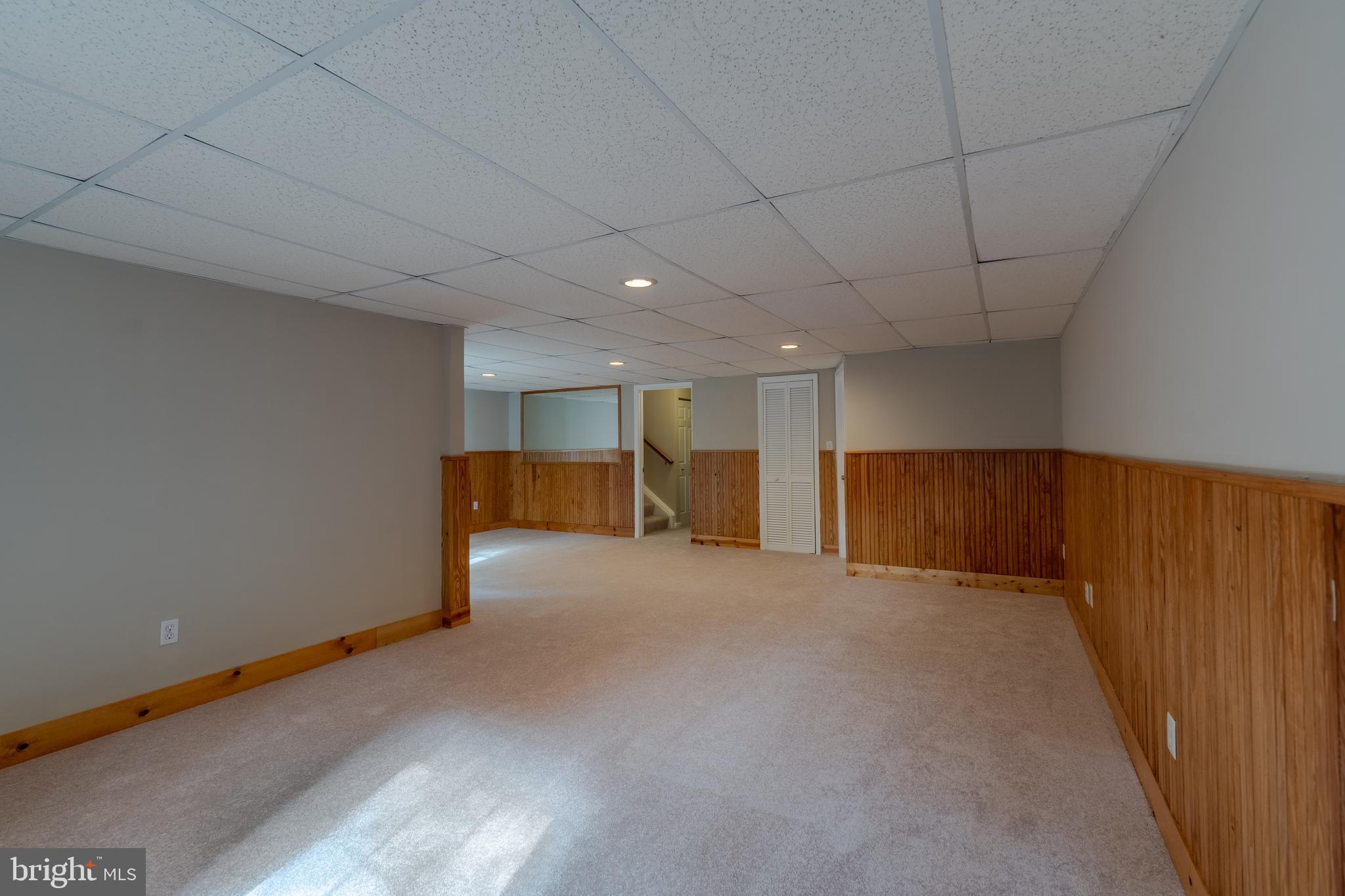 SEVEN OAKS - Residential