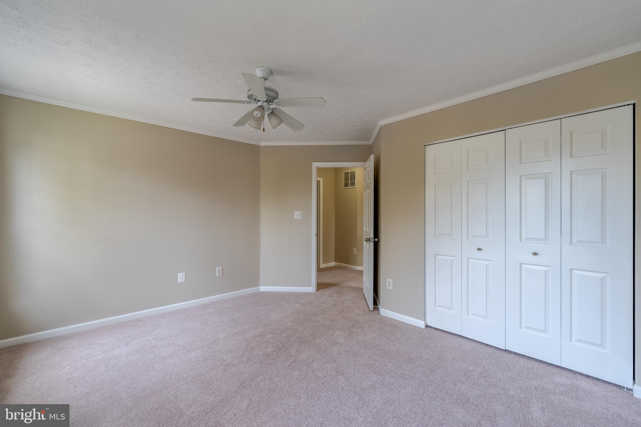 SEVEN OAKS - Residential