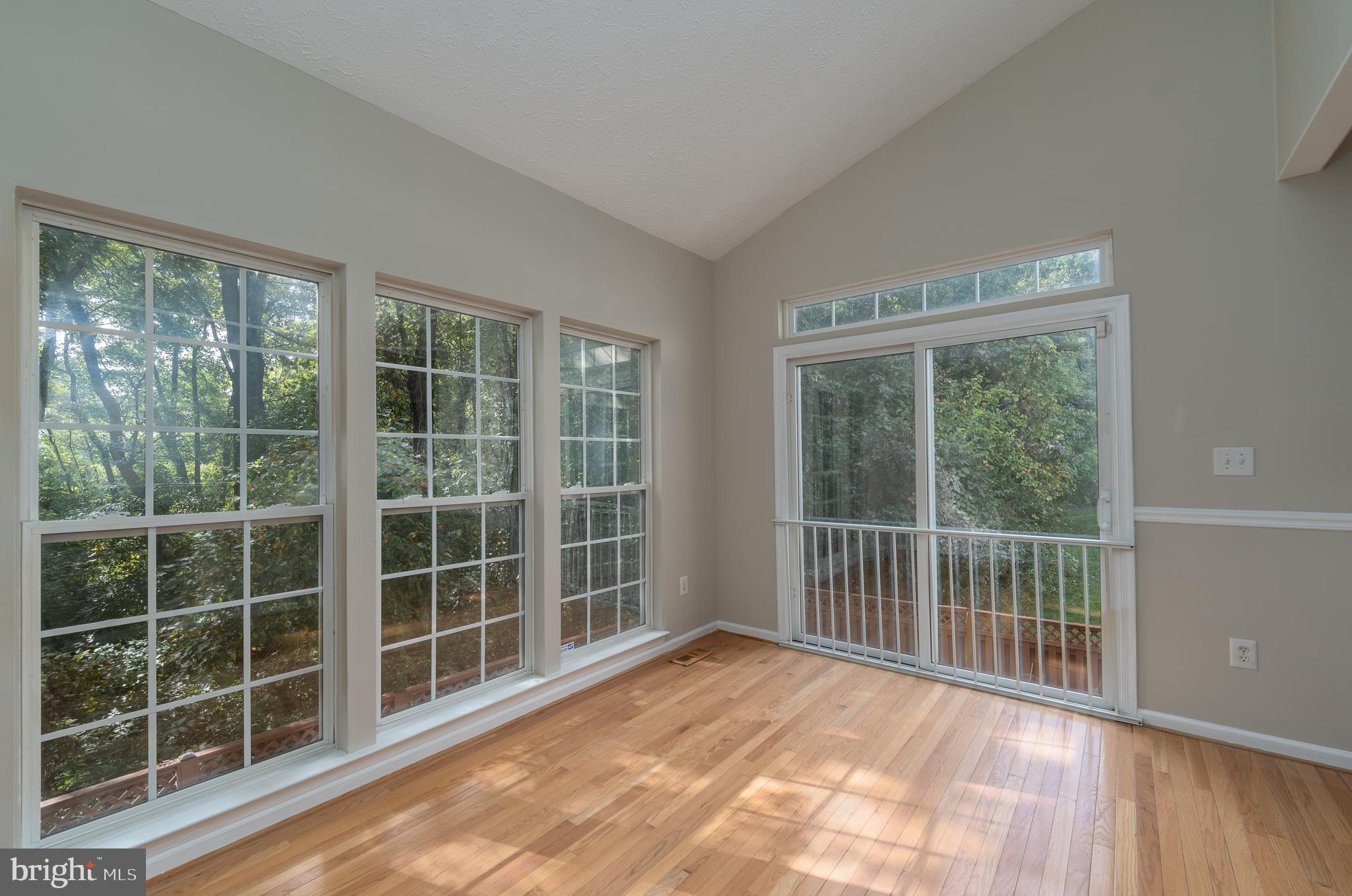 SEVEN OAKS - Residential