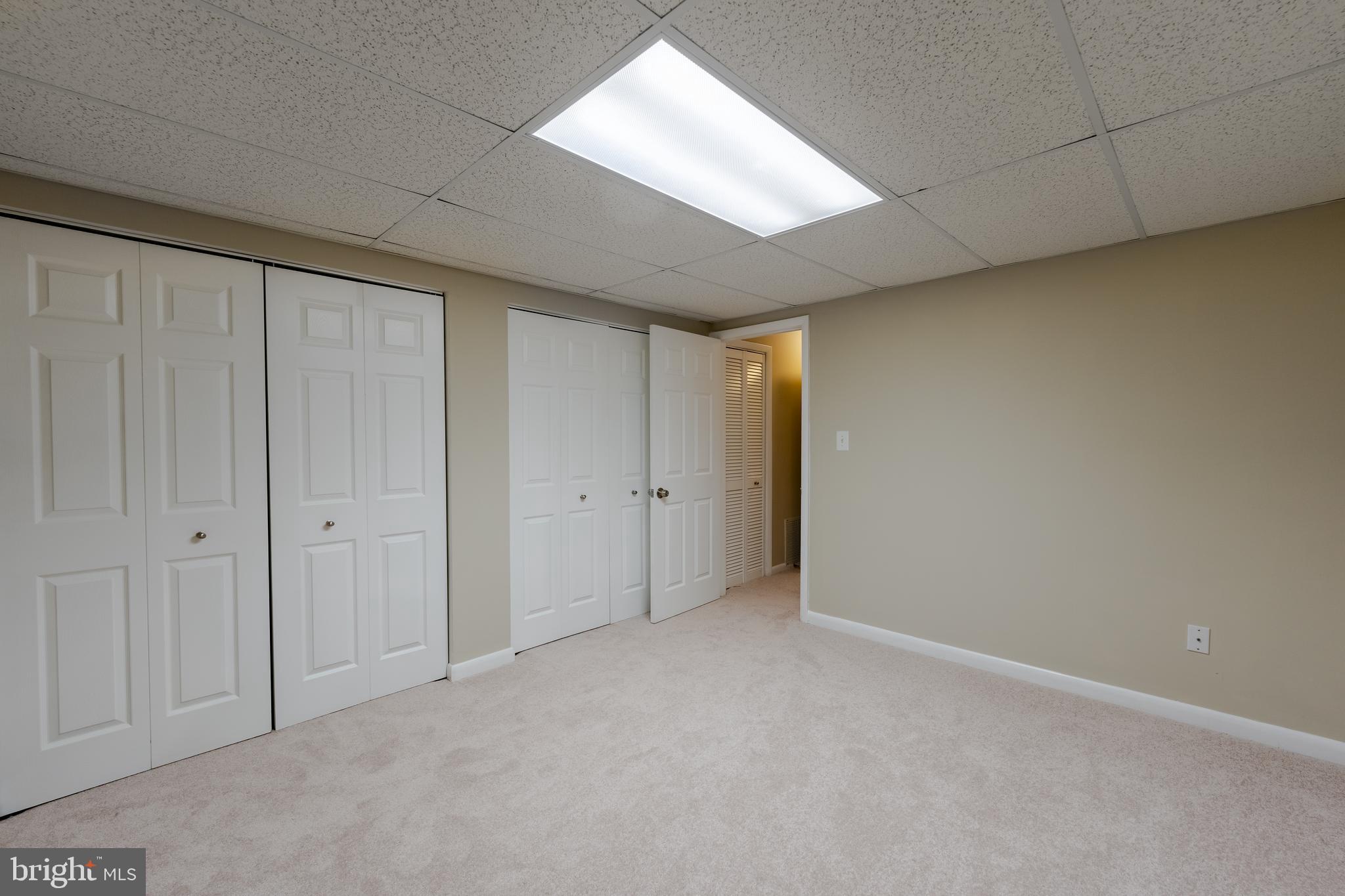 SEVEN OAKS - Residential