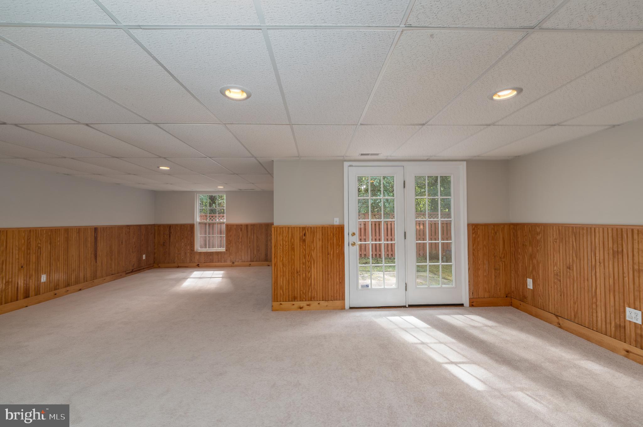 SEVEN OAKS - Residential