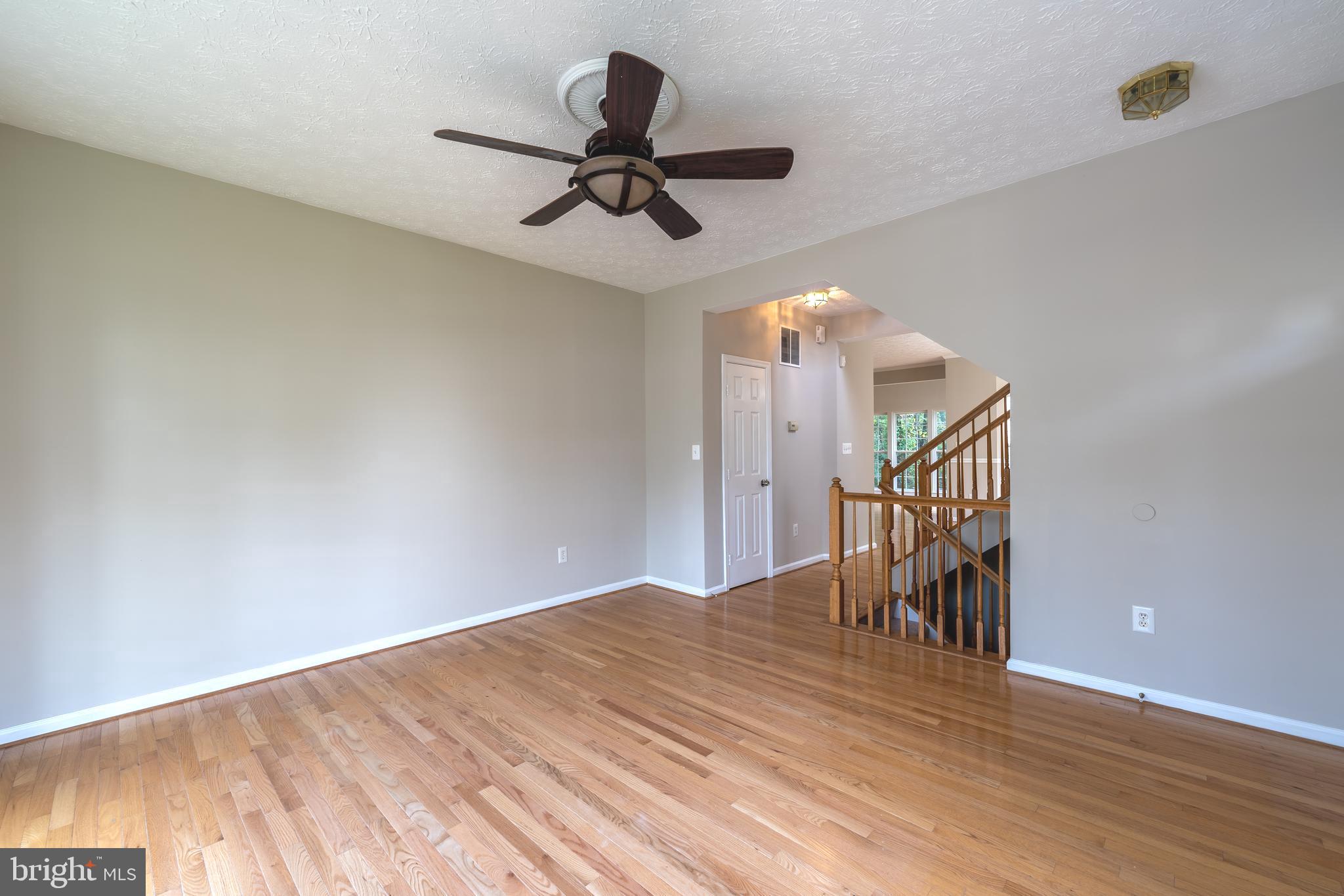 SEVEN OAKS - Residential