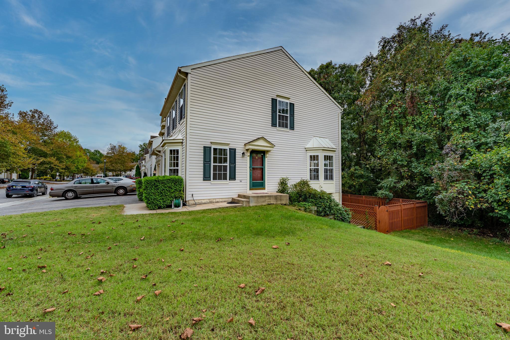 SEVEN OAKS - Residential