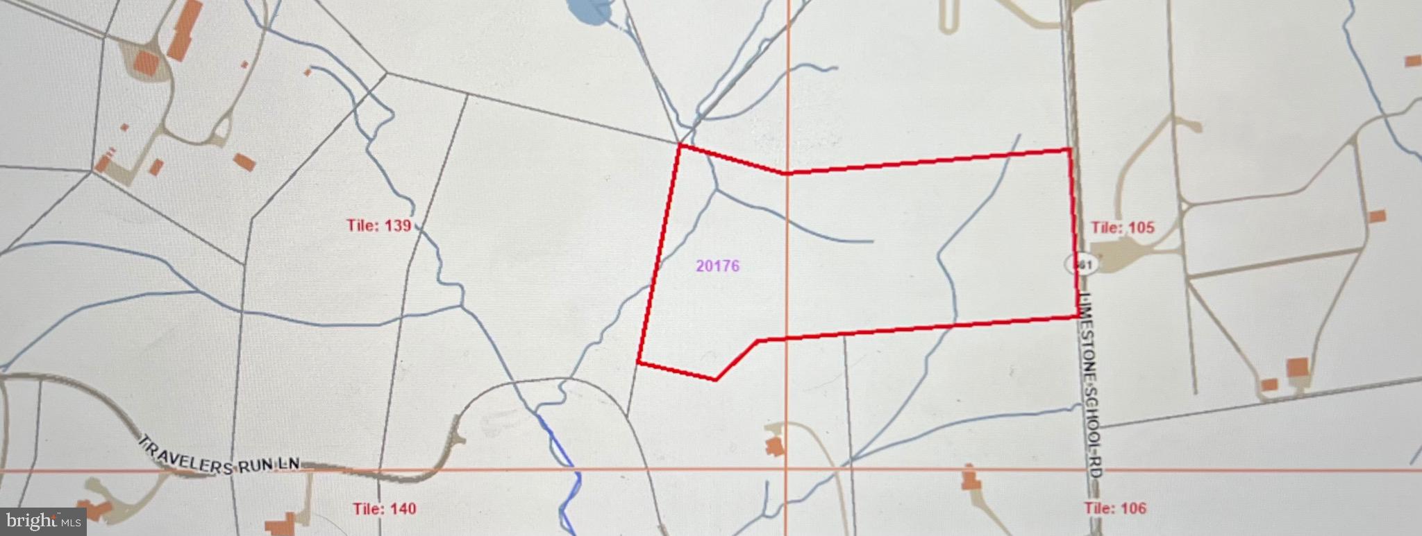 LEE'S CROSSING - Land