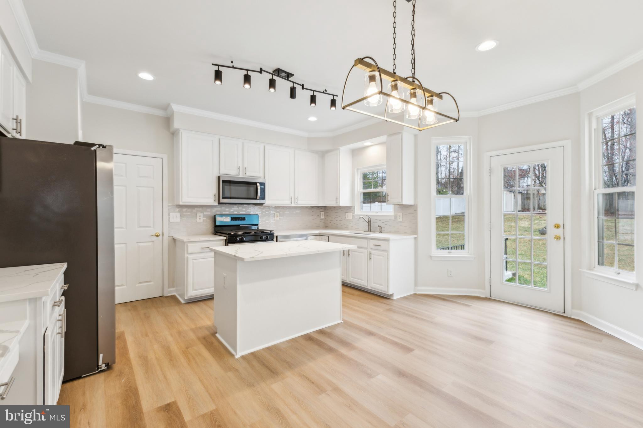 DALE CITY - Residential