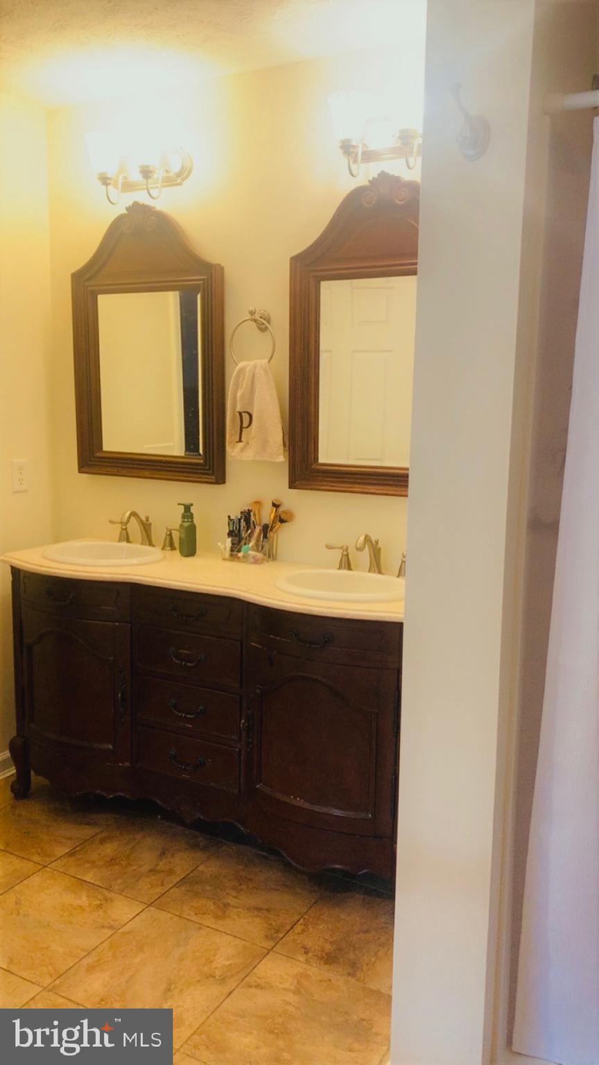 SHIPPENSBURG - Residential