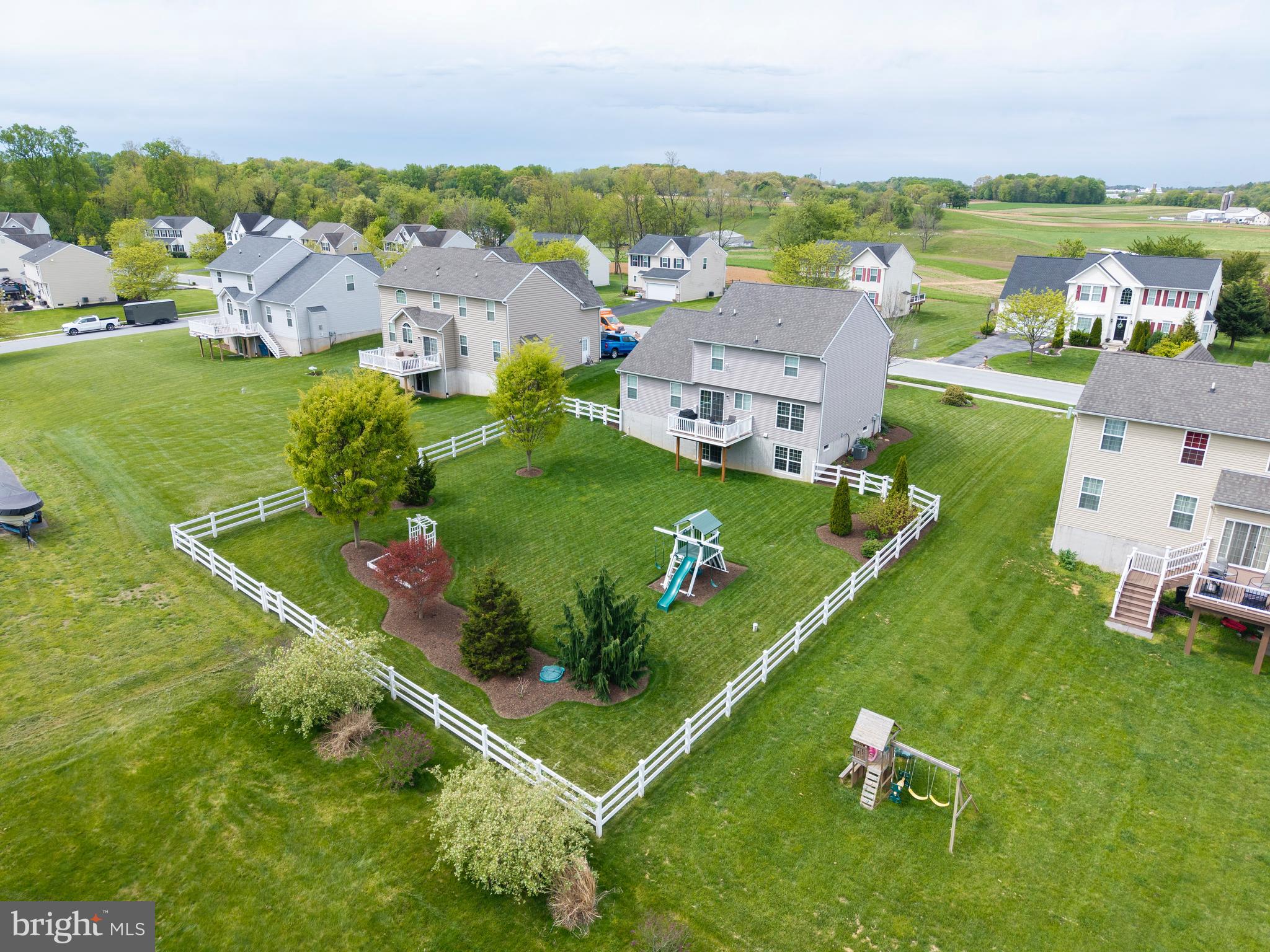 THE ESTATES AT TWEED - Residential