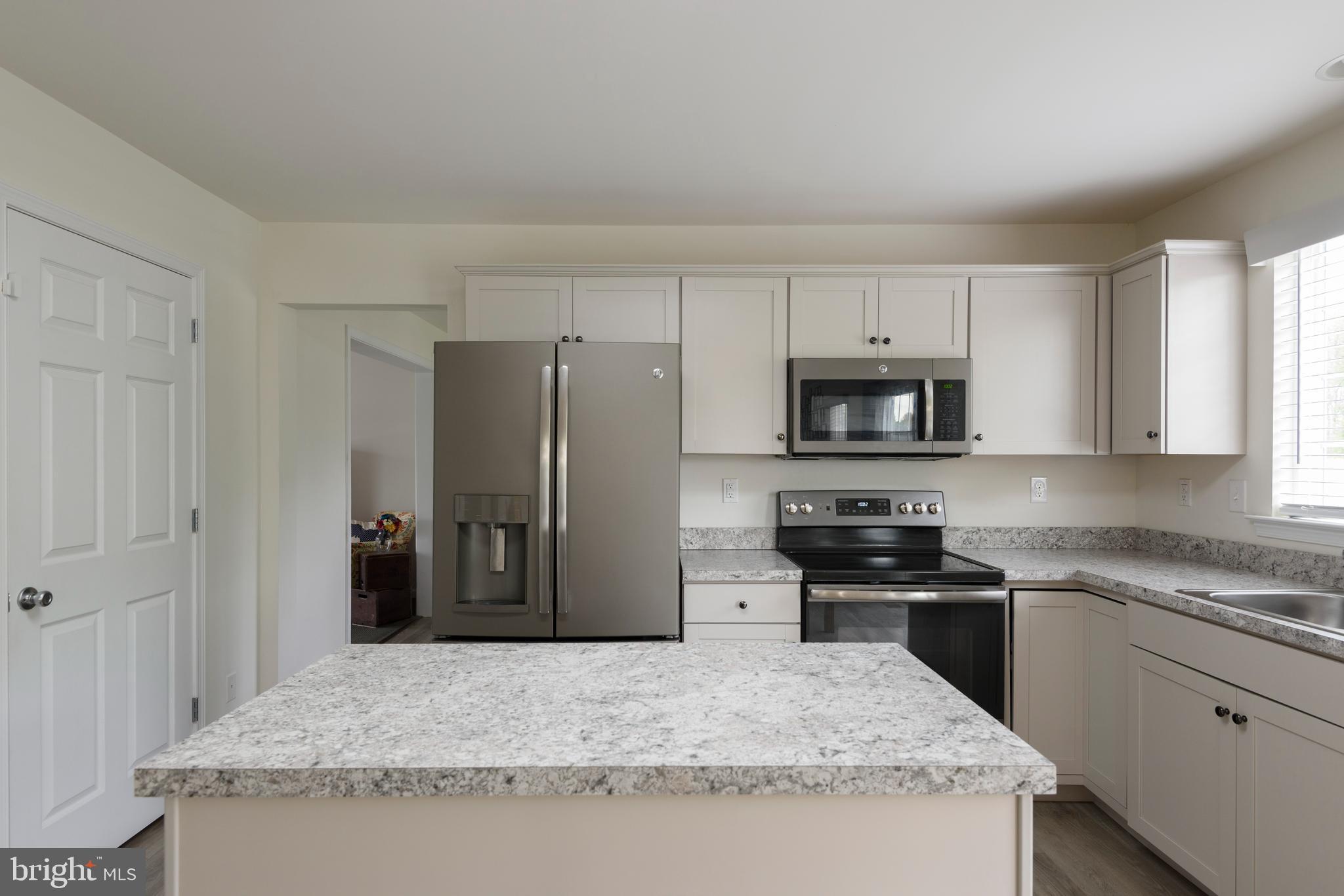 THE ESTATES AT TWEED - Residential
