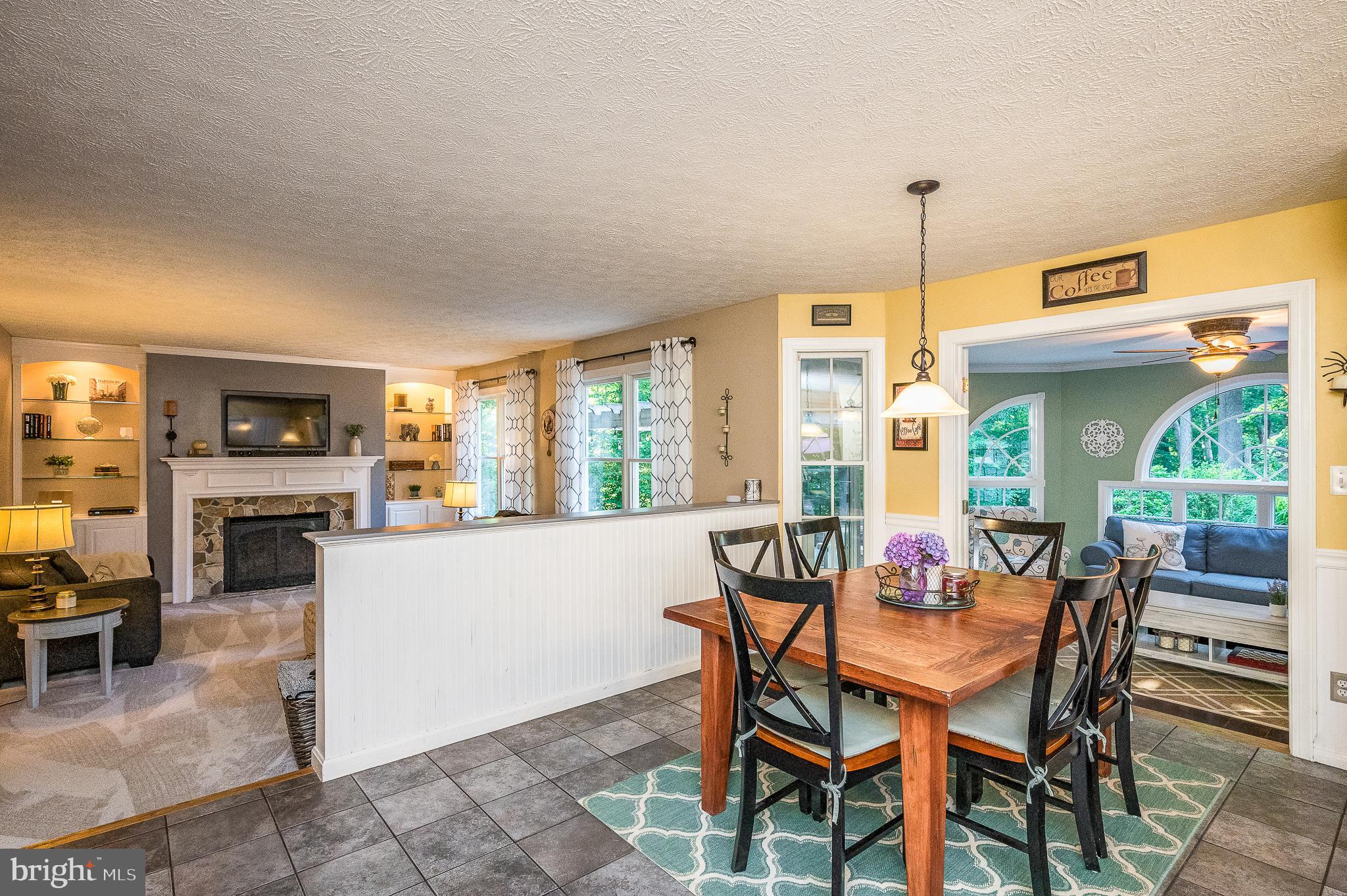 WOODLAND HILLS - Residential