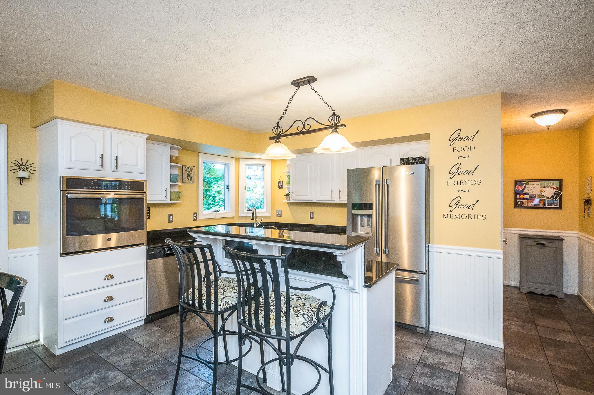 WOODLAND HILLS - Residential