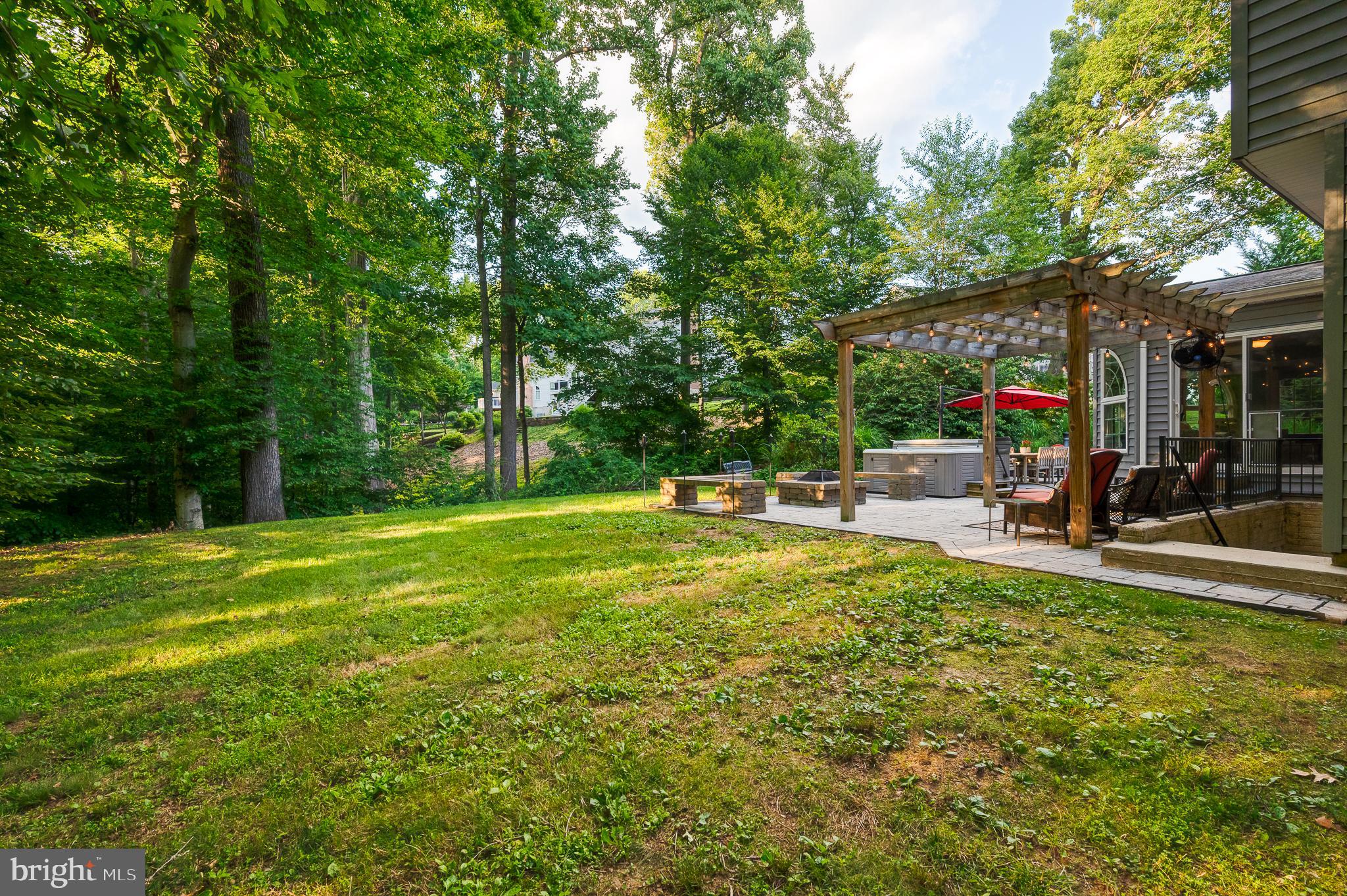 WOODLAND HILLS - Residential