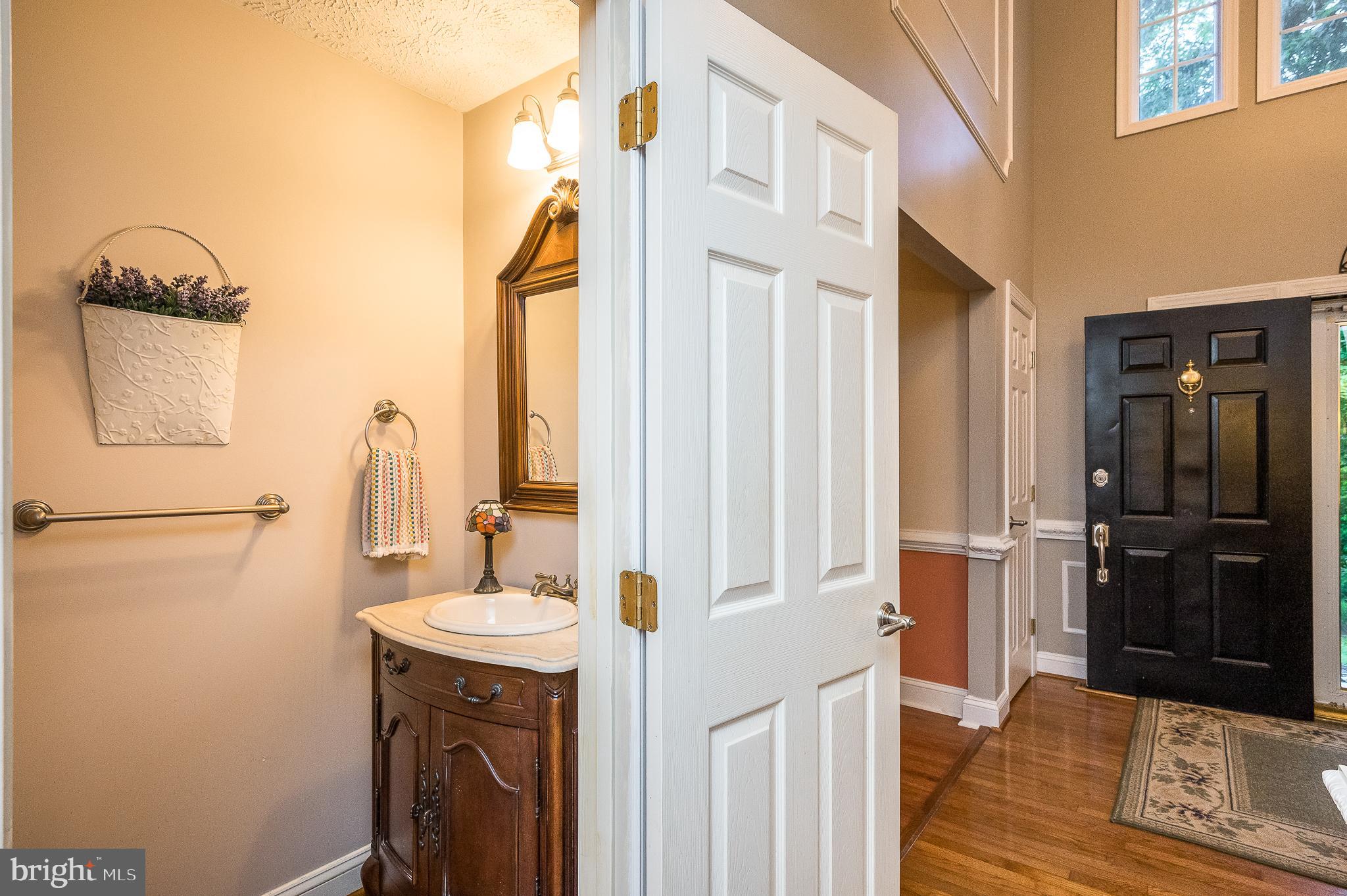 WOODLAND HILLS - Residential