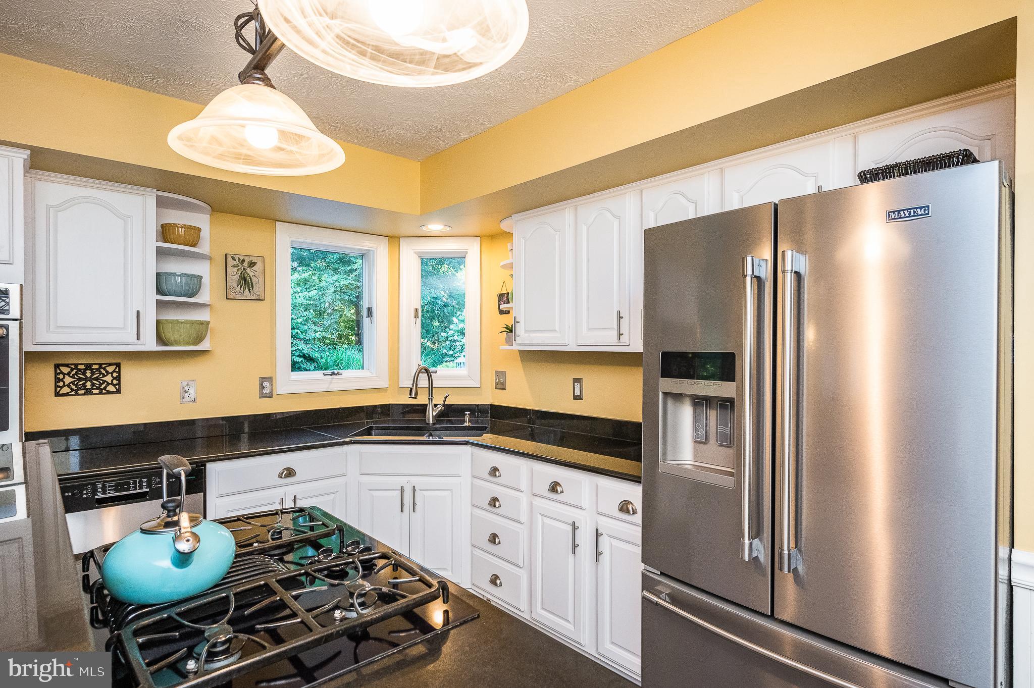 WOODLAND HILLS - Residential