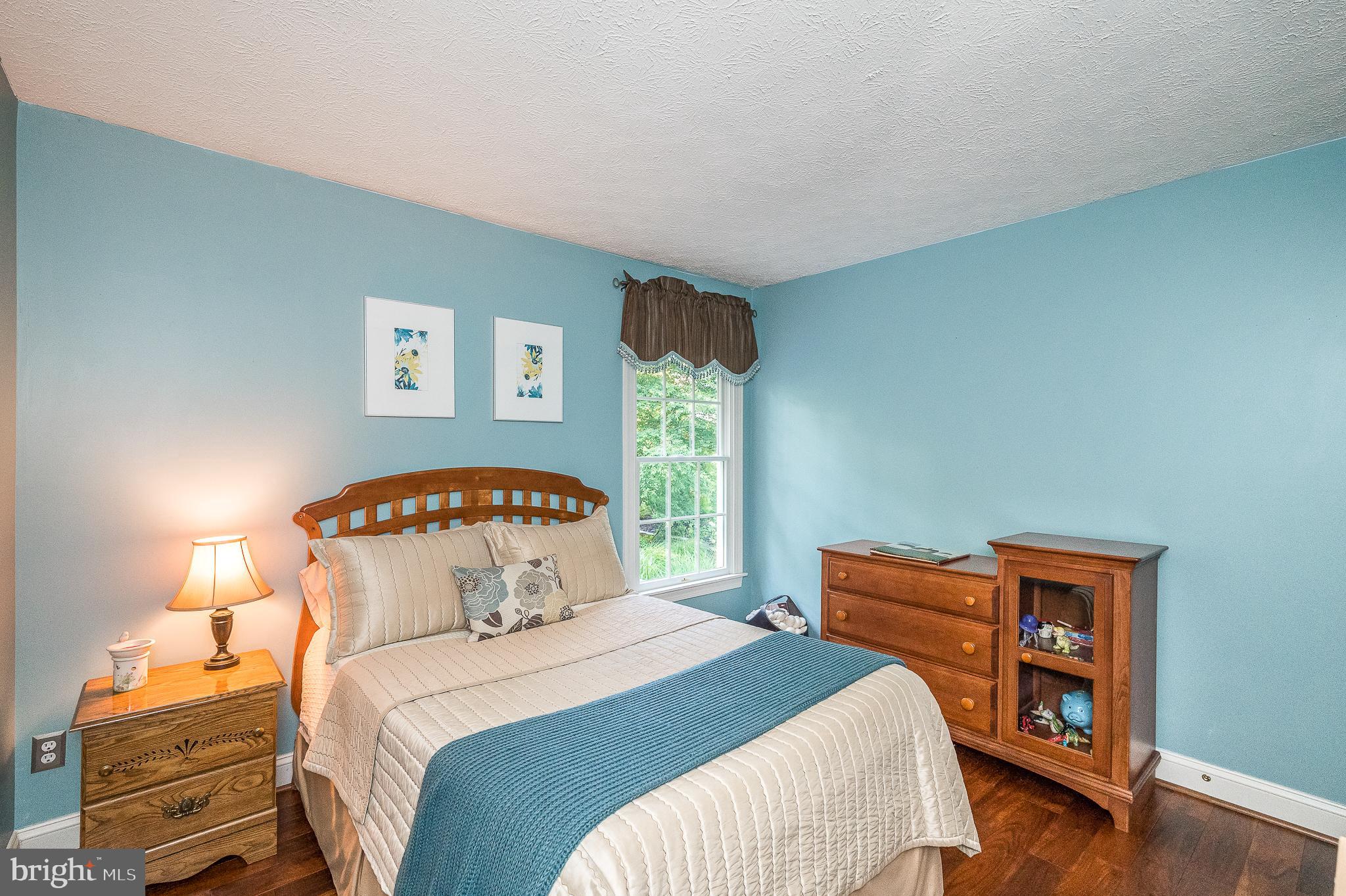 WOODLAND HILLS - Residential