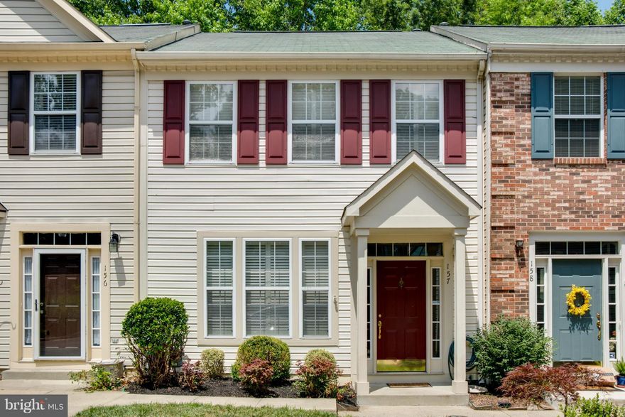 Beautiful townhome just minutes from Downtown Annapolis and walking distance to Quiet Waters Park.  Features: hardwood floors, stainless steel appliances, 2 large master bedrooms with ensuite full baths, eat in kitchen, large family room, valued ceilings, finished basement and tons of storage.  This impeccable unit is located in a cul de sac, has a large private deck that backs to woods.