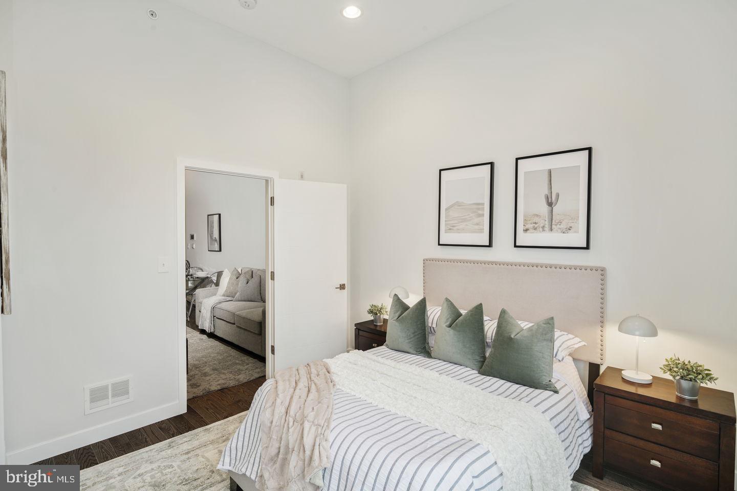 LUDLOW - Residential Income