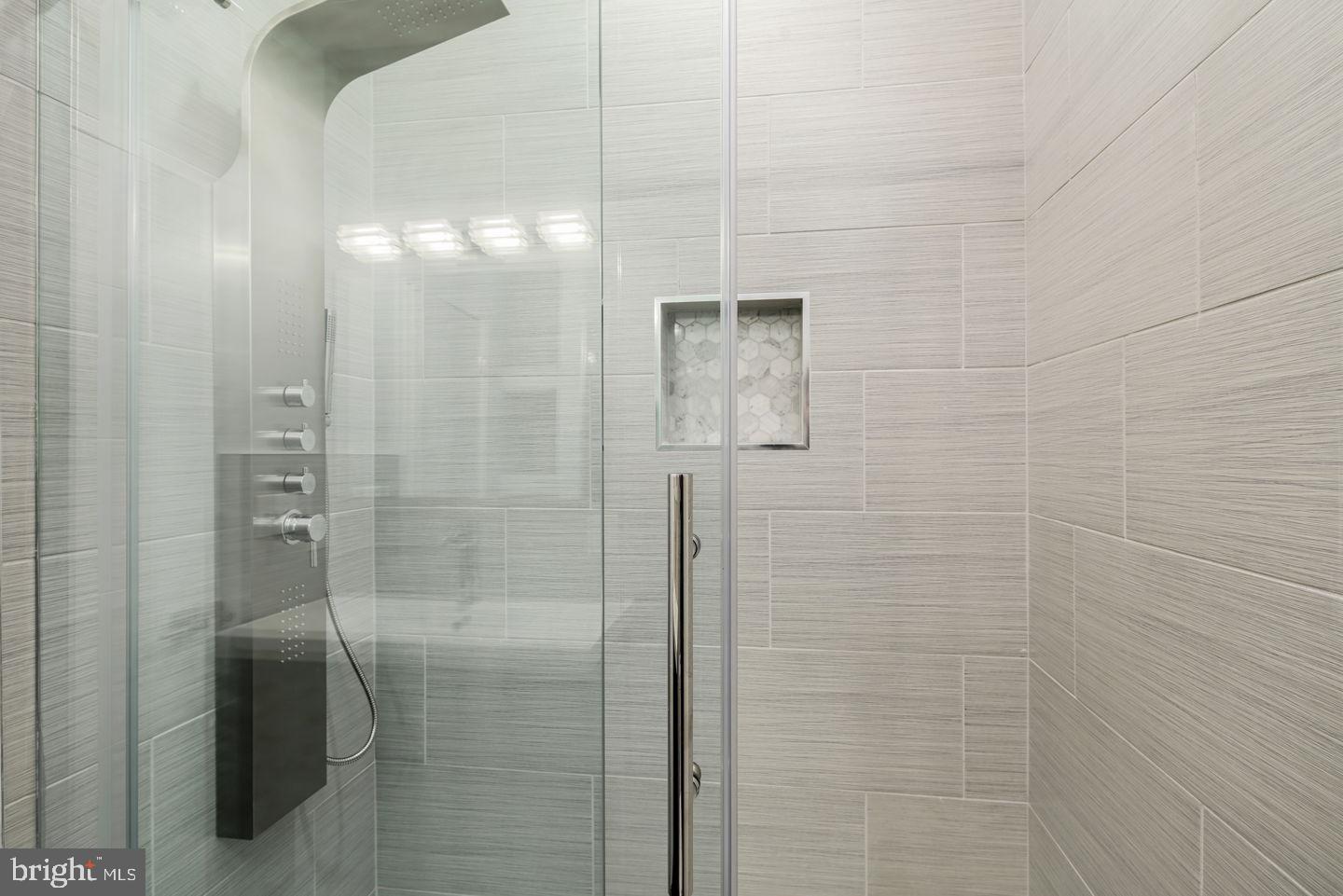 LUDLOW - Residential Income