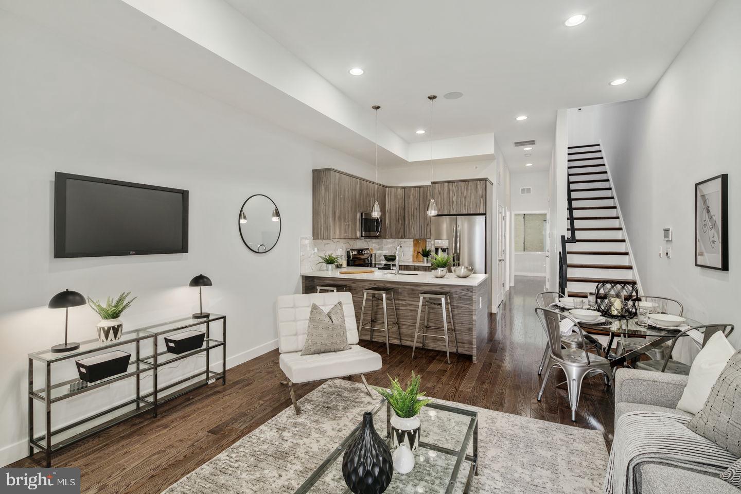 LUDLOW - Residential Income