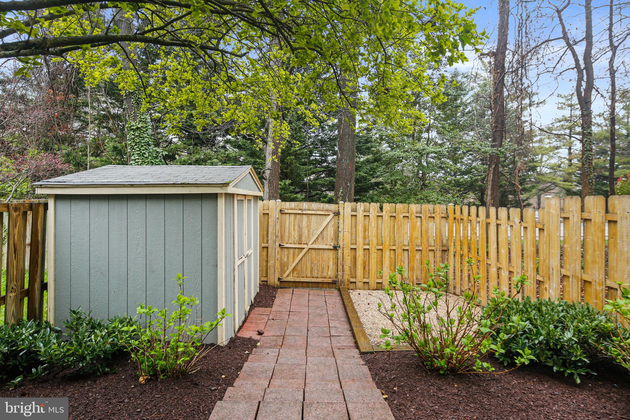 MARINERS LANDING - Residential