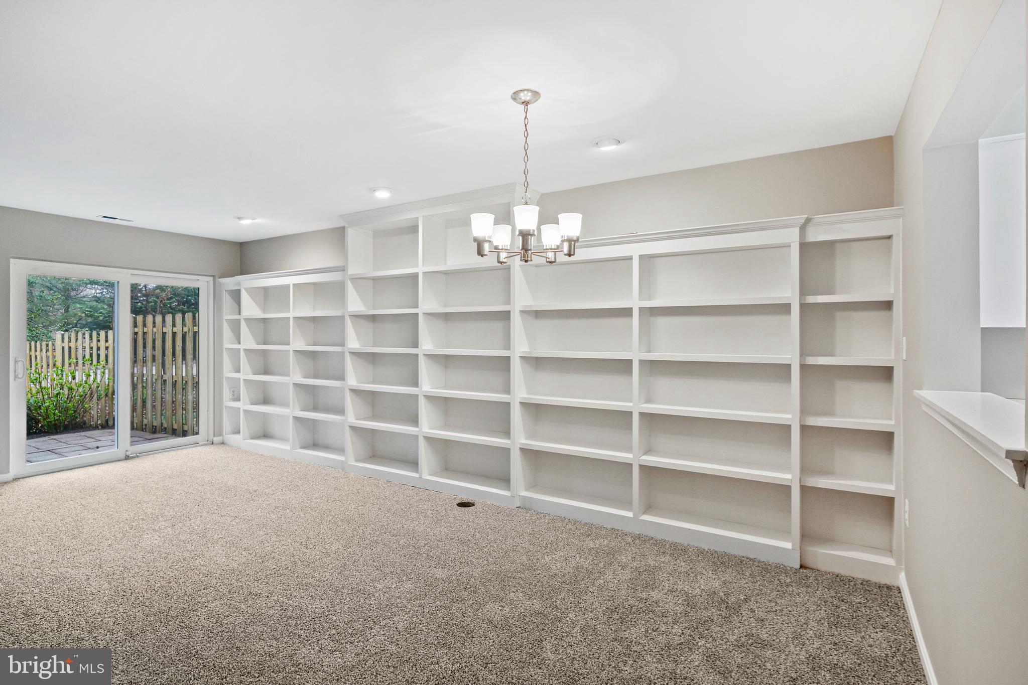 MARINERS LANDING - Residential