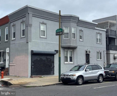 Townhouse For Sale - 2053 S Cleveland Street<br/> PHILADELPHIA, PA 19145
