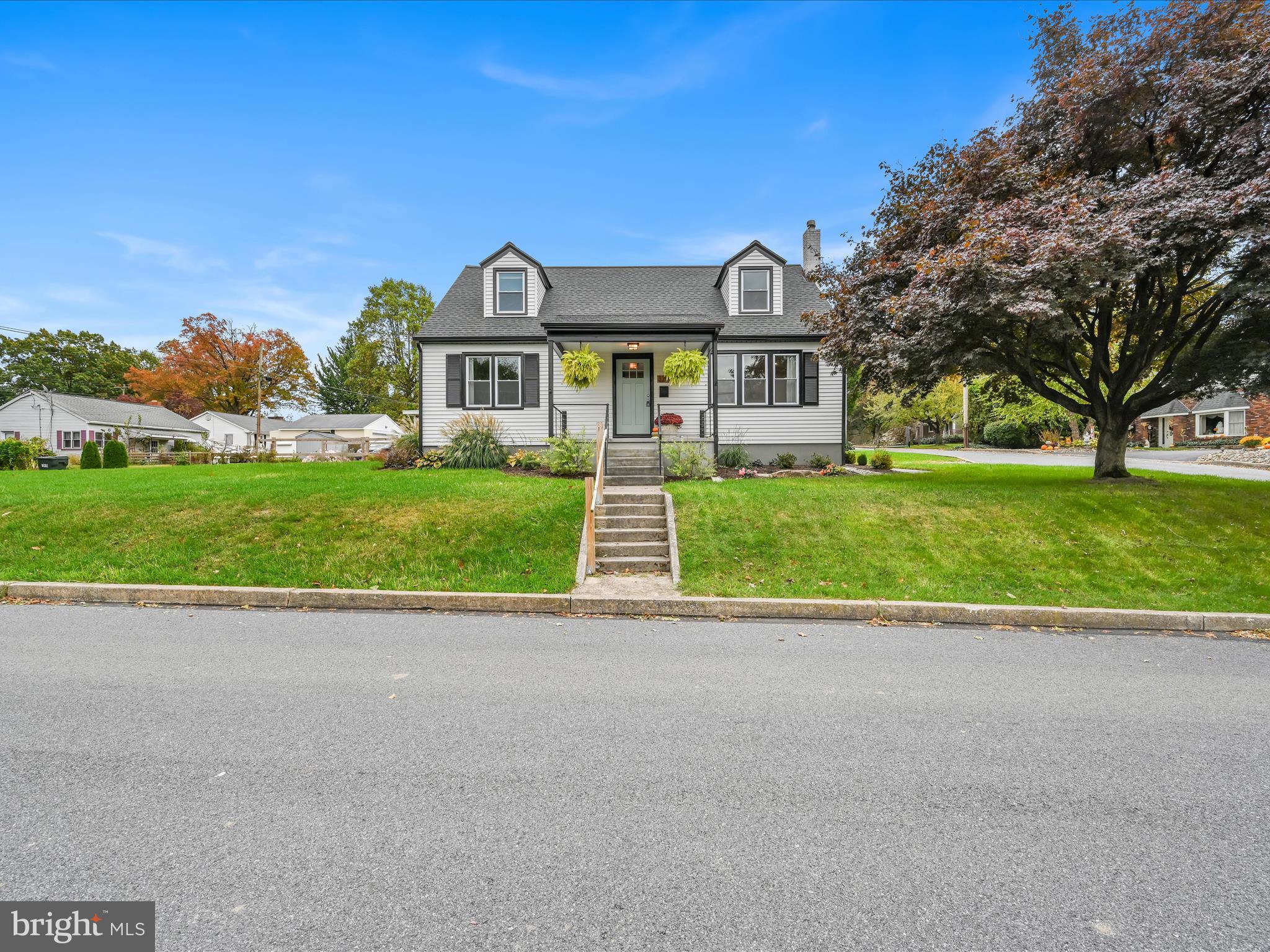 320 ELM STREET