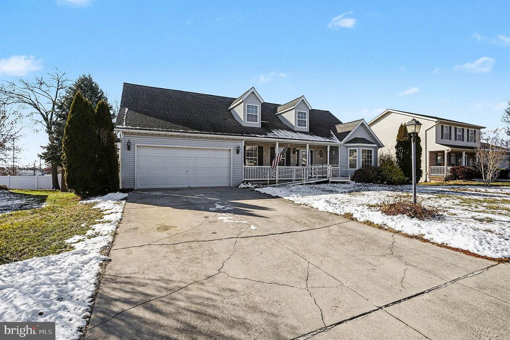 Photo of 1686 Taylor Drive, HANOVER, PA 17331 (MLS # PAYK2096582)