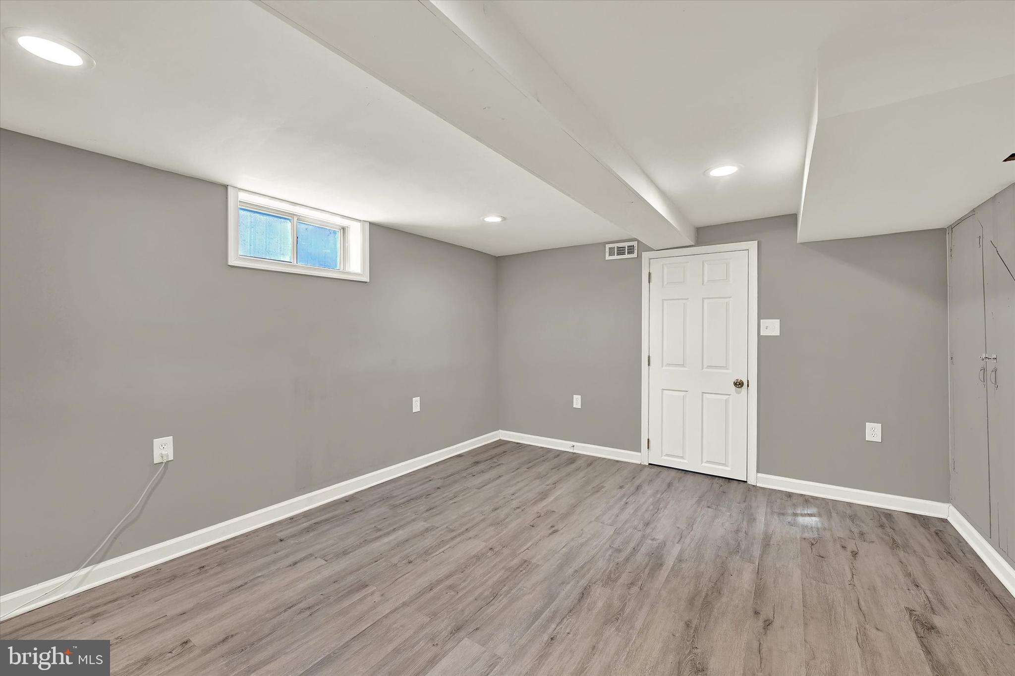 DUNDALK VILLAGE - Residential