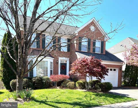 Homes For Rent - 18061 Camdenhurst Drive<br/> GAINESVILLE, VA 20155