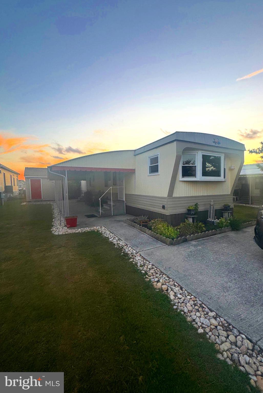 MONTEGO BAY - Residential Lease