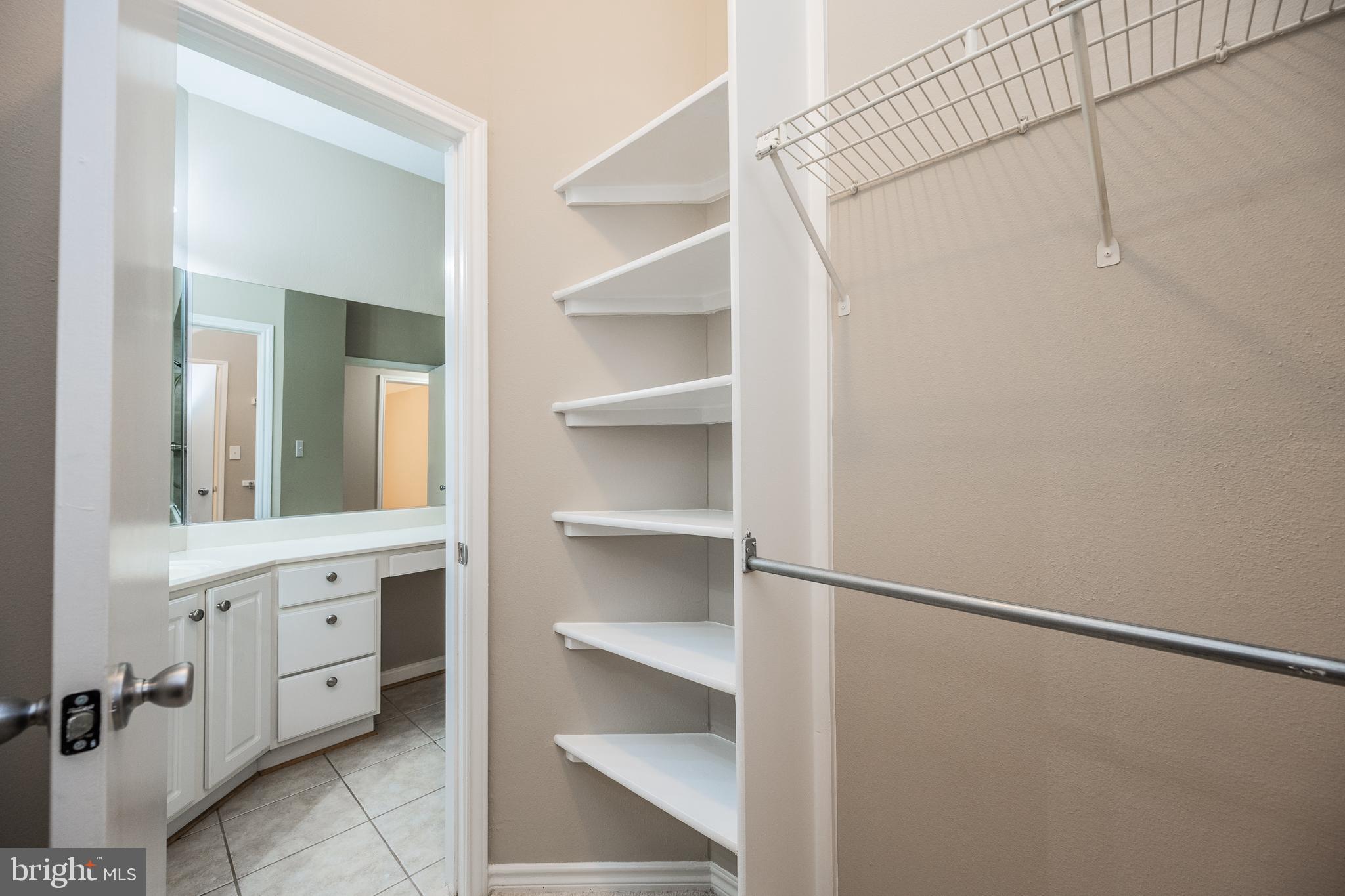 PENDERBROOK SQUARE CONDOMINIUMS - Residential