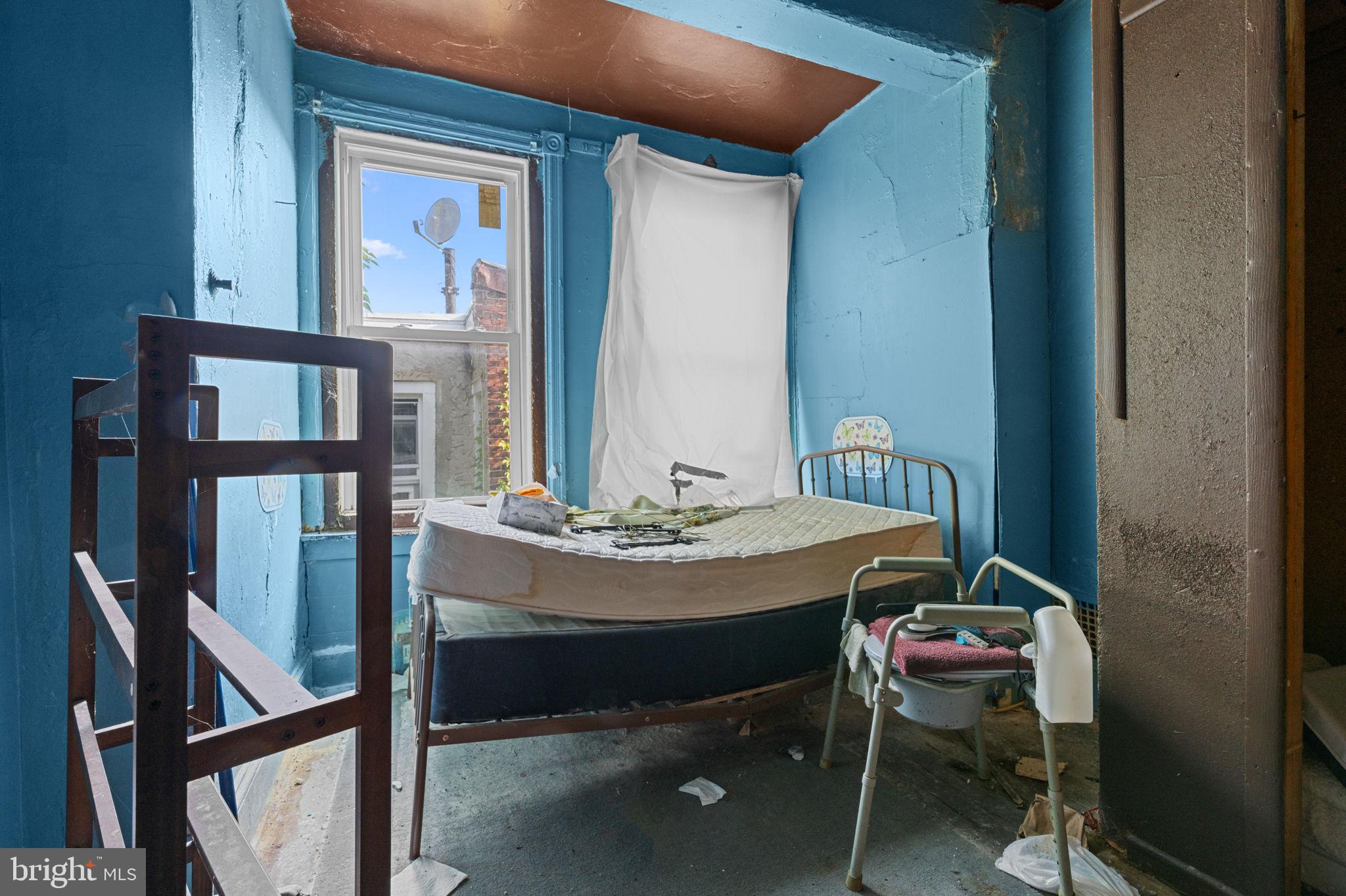 MANTUA - Residential