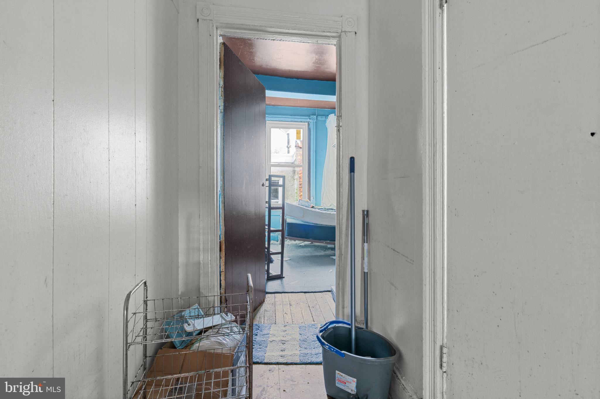 MANTUA - Residential