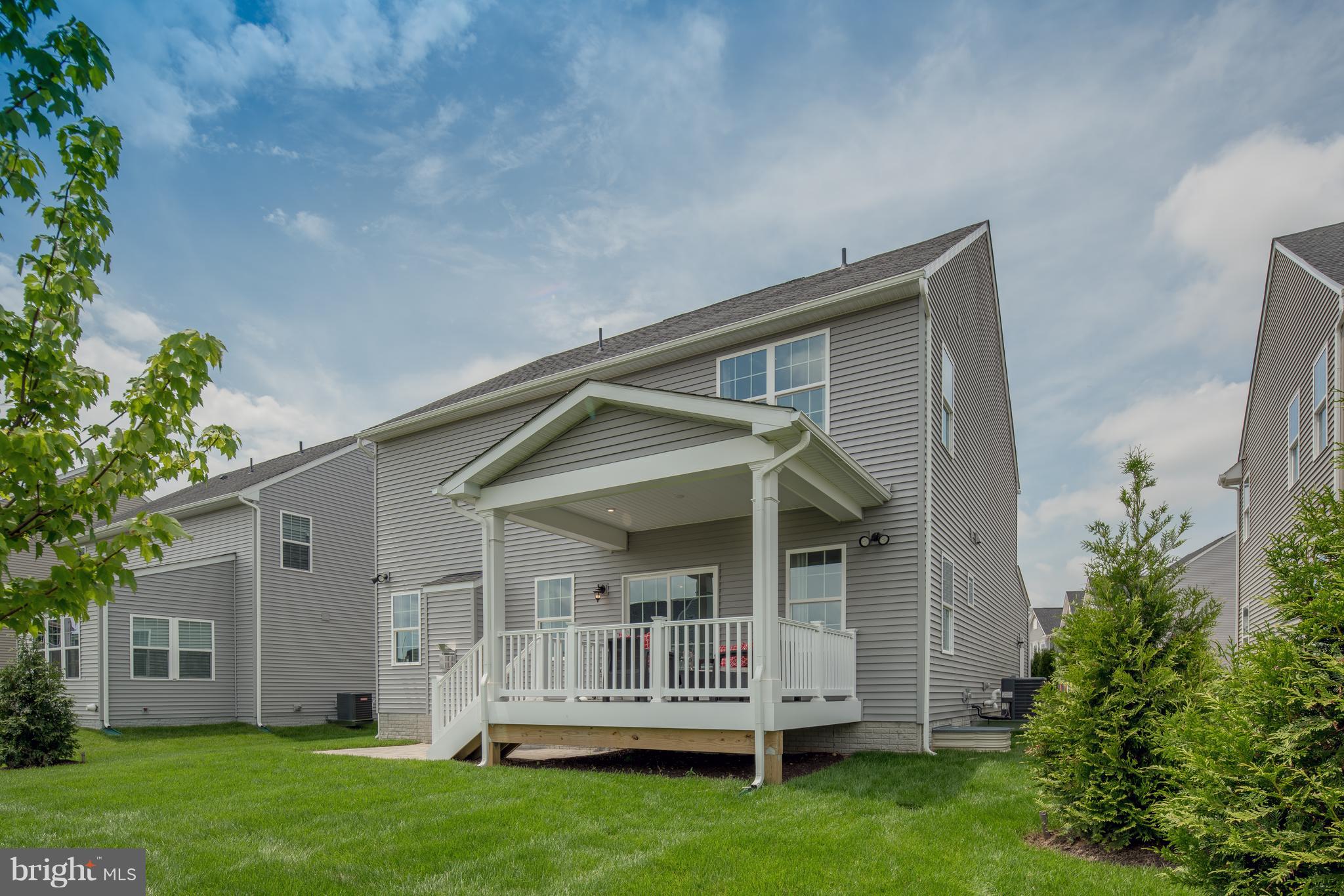 FIELDSIDE AT ST CHARLES - Residential