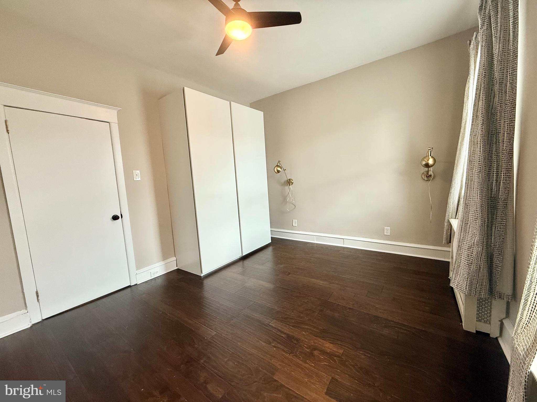 LOWER MOYAMENSING - Residential Lease