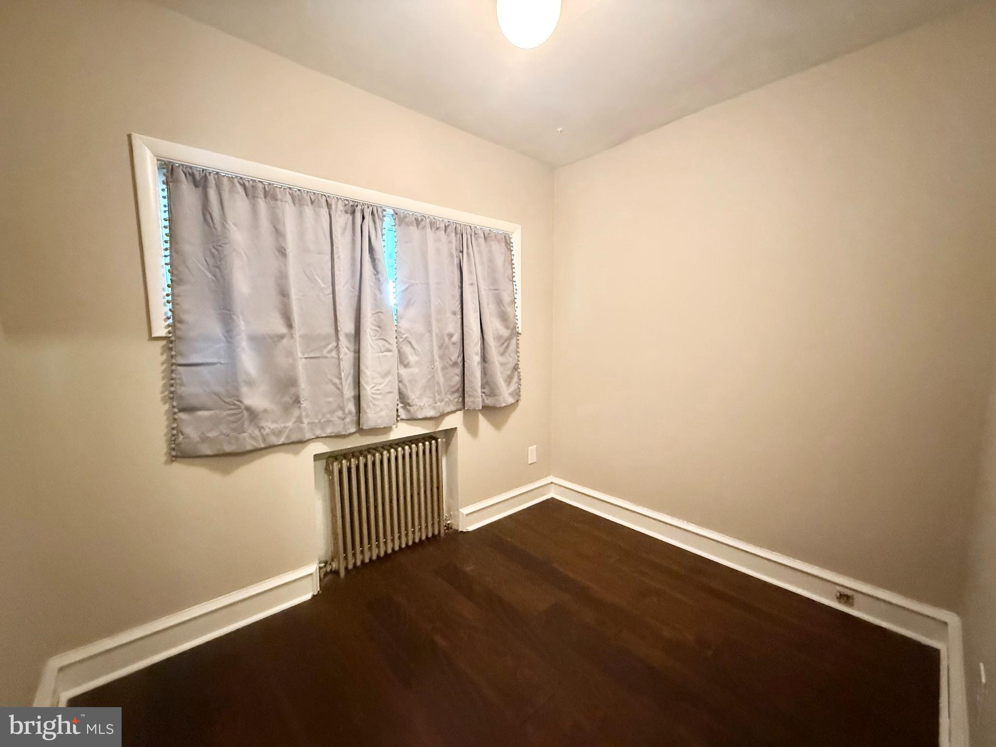 LOWER MOYAMENSING - Residential Lease