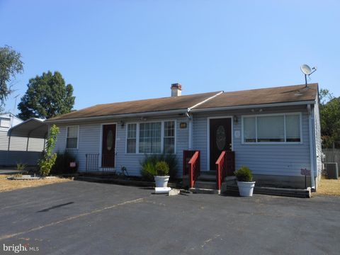Photo of 40 Oak Court, ANNAPOLIS, MD 21401 (MLS # MDAA2127800)