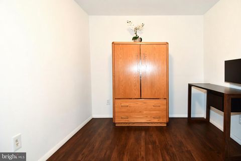 Tiny photo for 5768 Yellowrose Ct, COLUMBIA, MD 21045 (MLS # MDHW2066354)