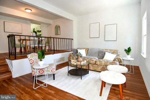 Tiny photo for 5768 Yellowrose Ct, COLUMBIA, MD 21045 (MLS # MDHW2066354)
