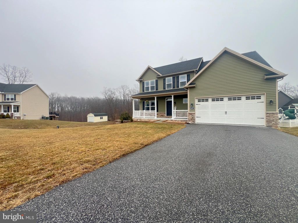 Photo of 1697 Raven Drive, CHAMBERSBURG, PA 17202 (MLS # PAFL2033036)
