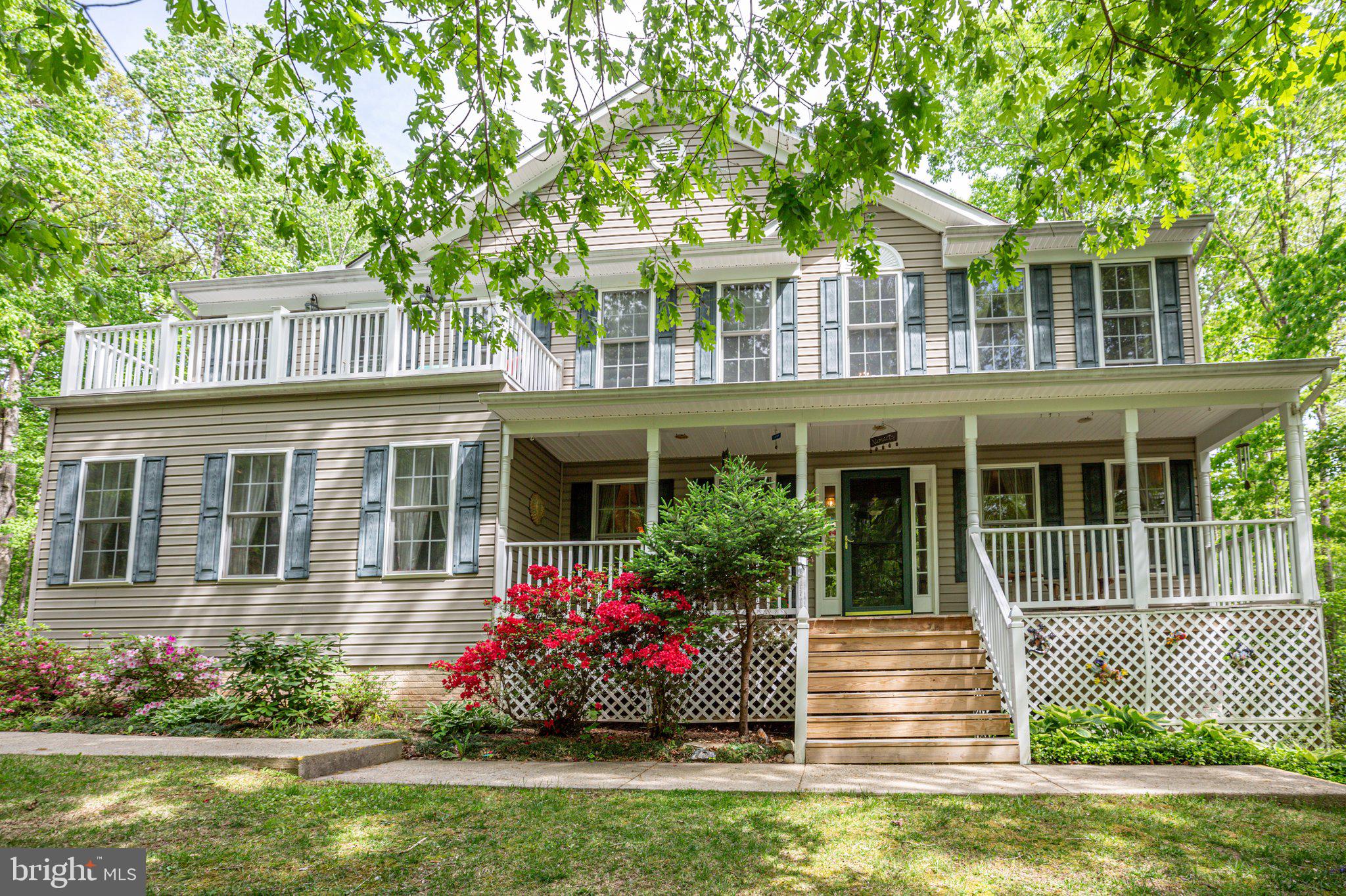 ROYAL HILLS ESTATES - Residential