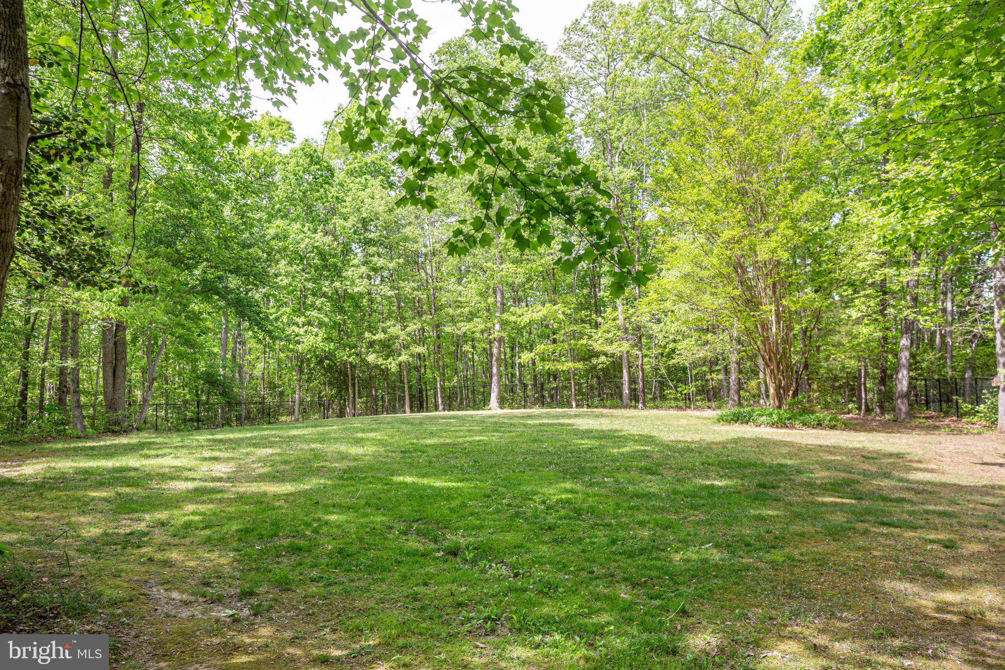 ROYAL HILLS ESTATES - Residential