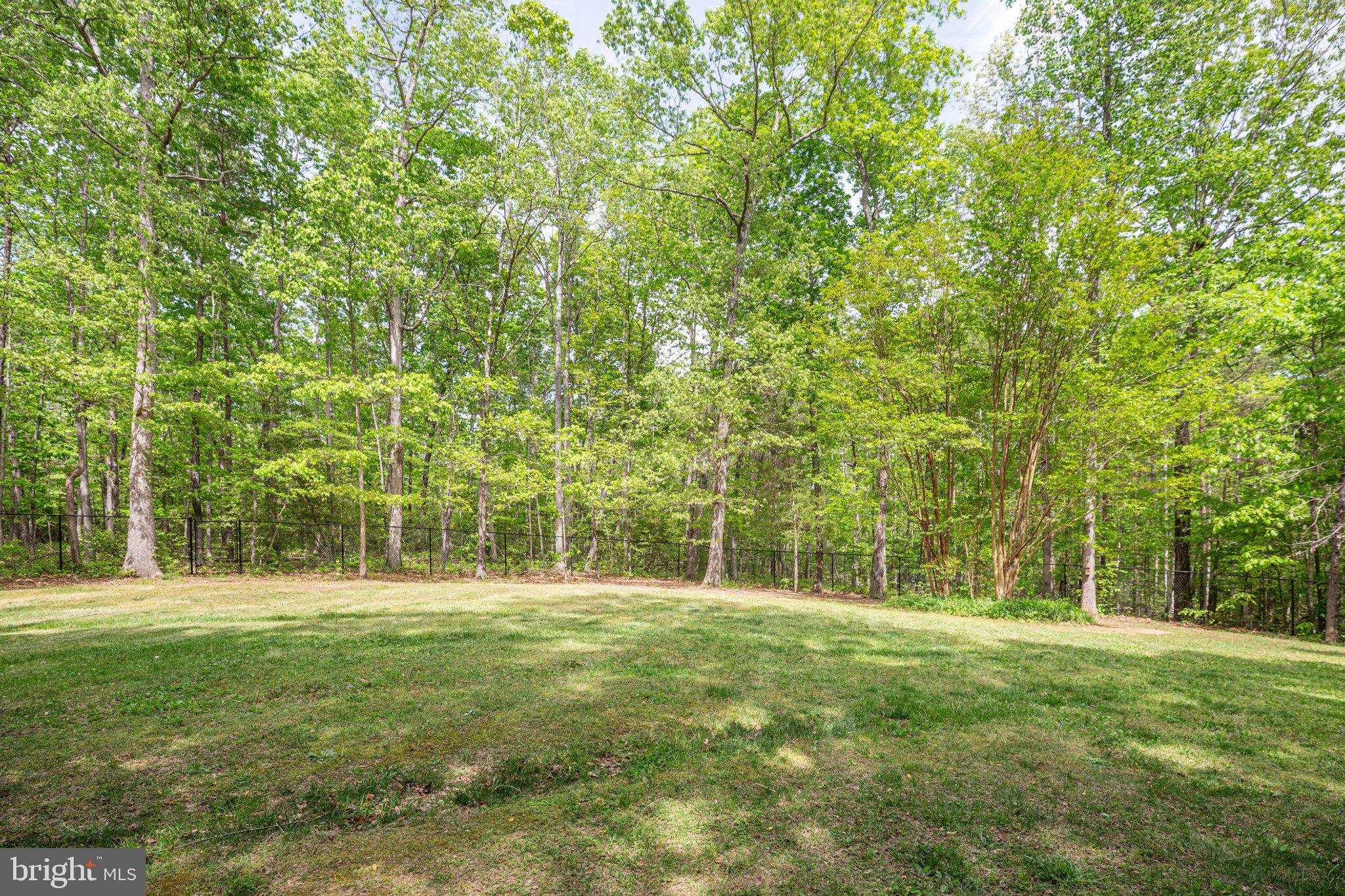 ROYAL HILLS ESTATES - Residential