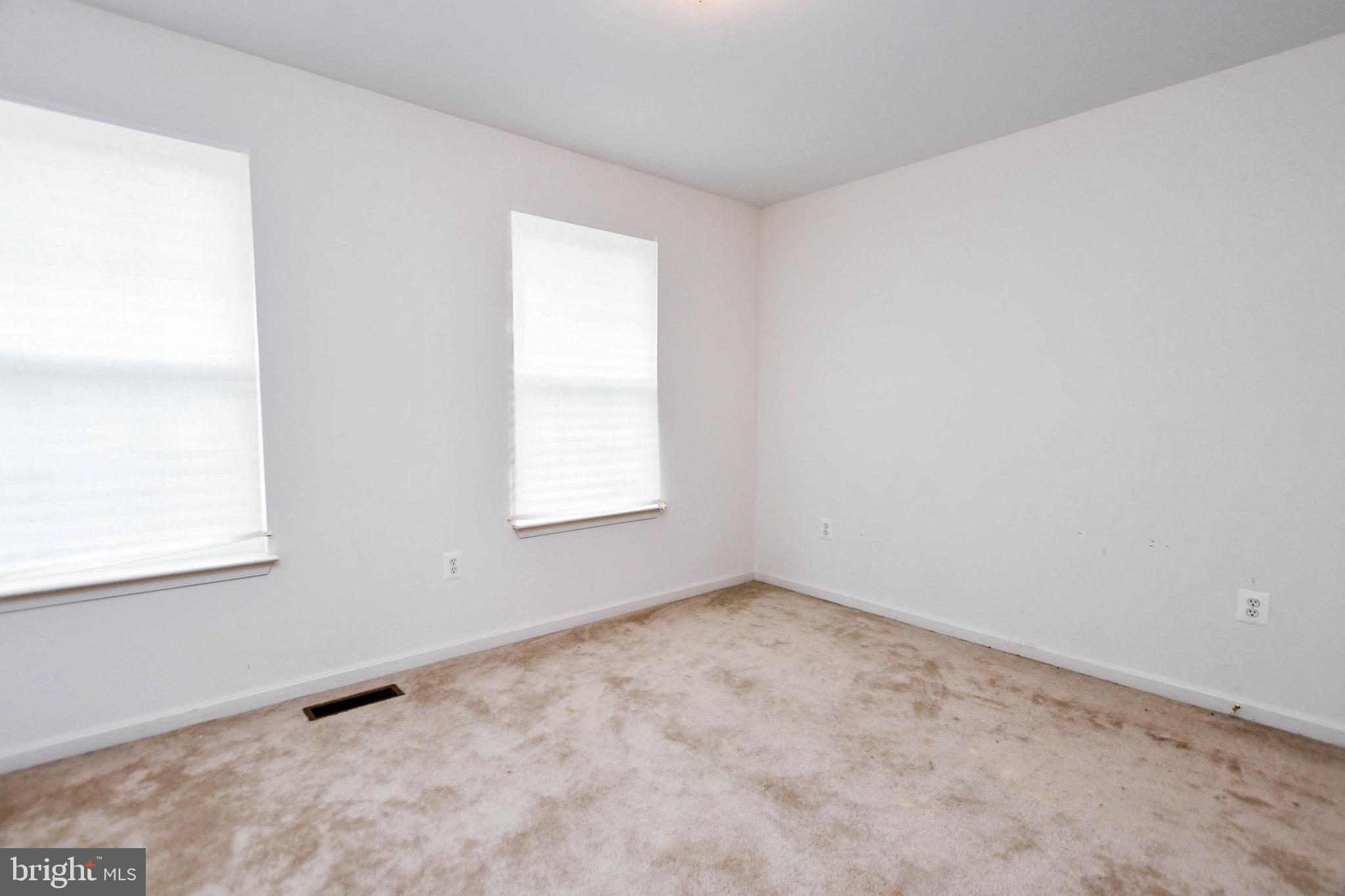 HIDDEN ACRES - Residential