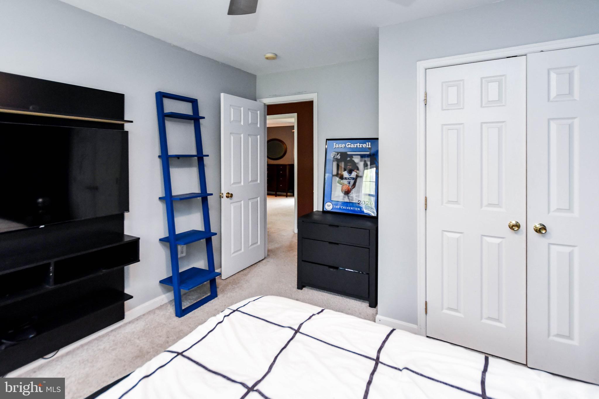 HIDDEN ACRES - Residential