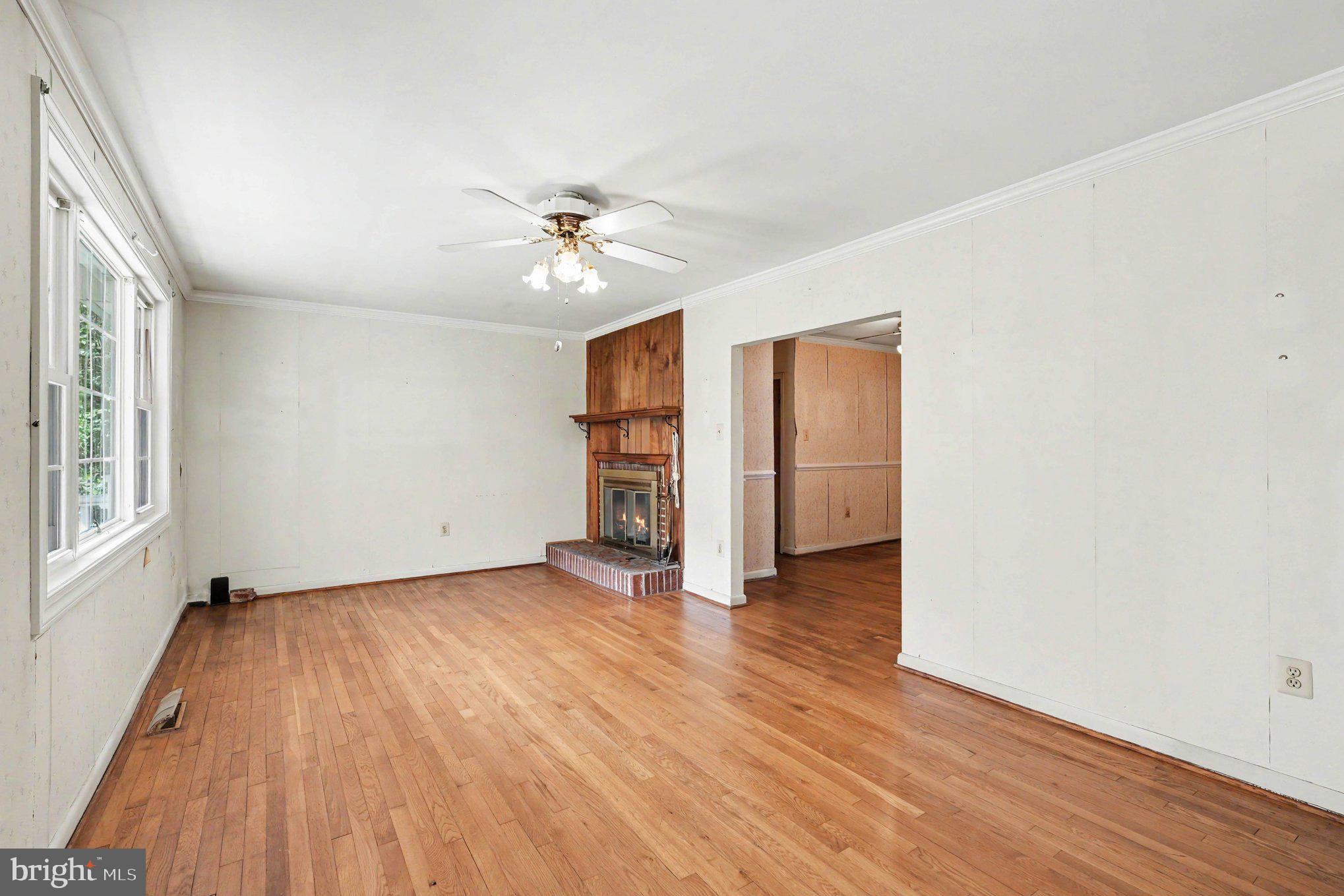 1096 HOLLY VISTA DRIVE